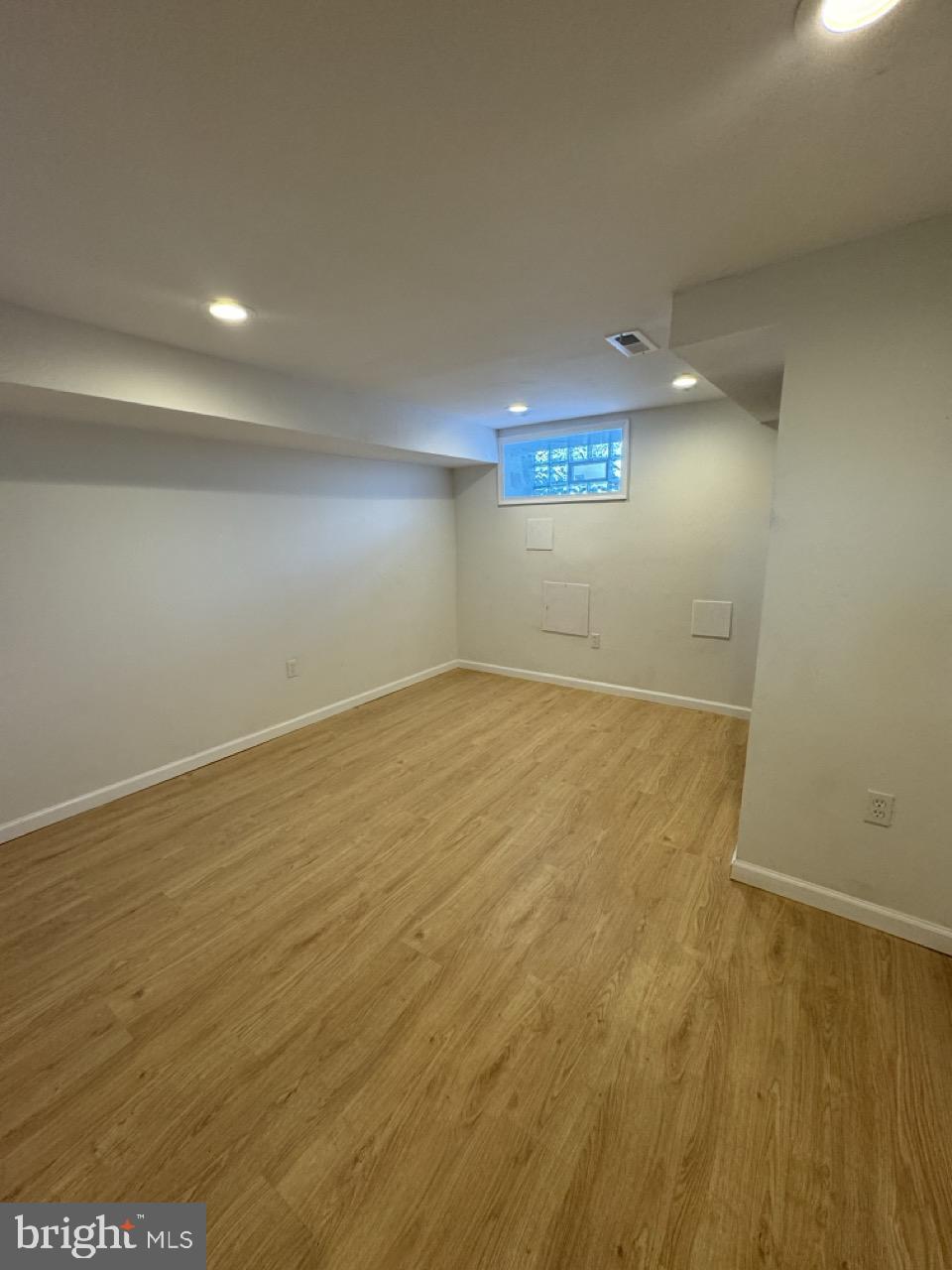 1733 N Washington St