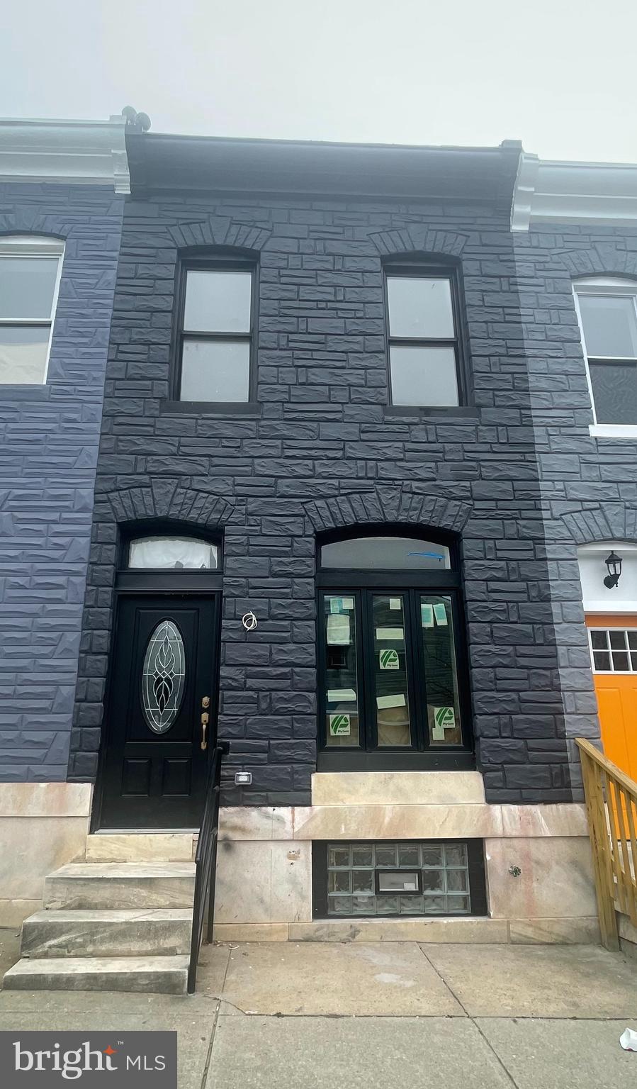 1733 N Washington St