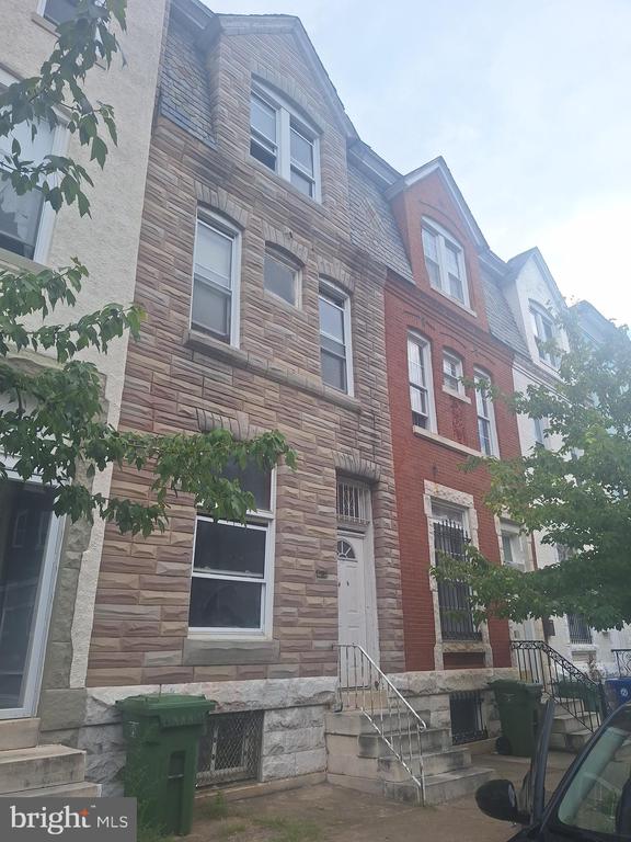 1727 McCulloh St