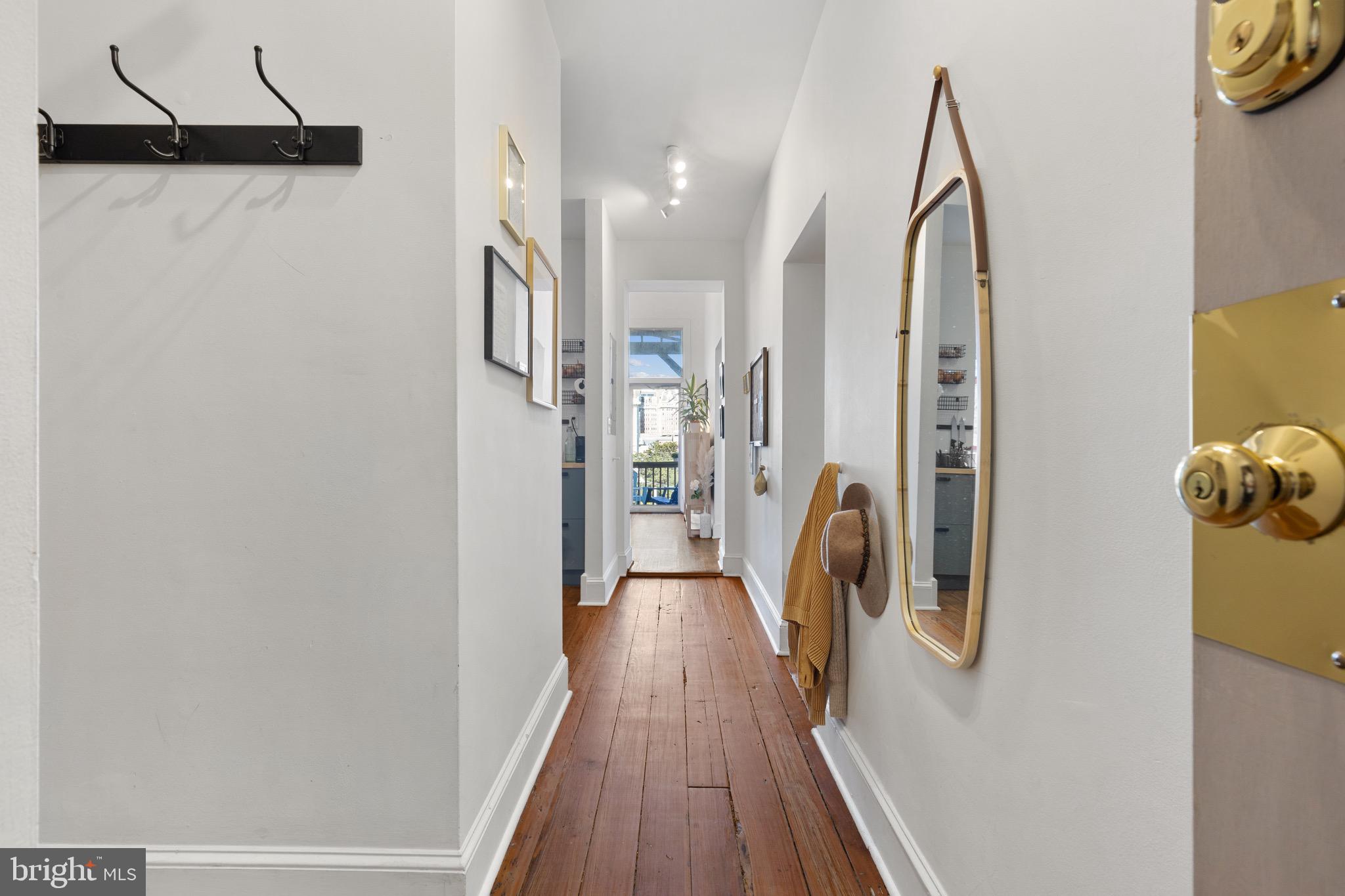 12 E Mount Vernon Pl #302