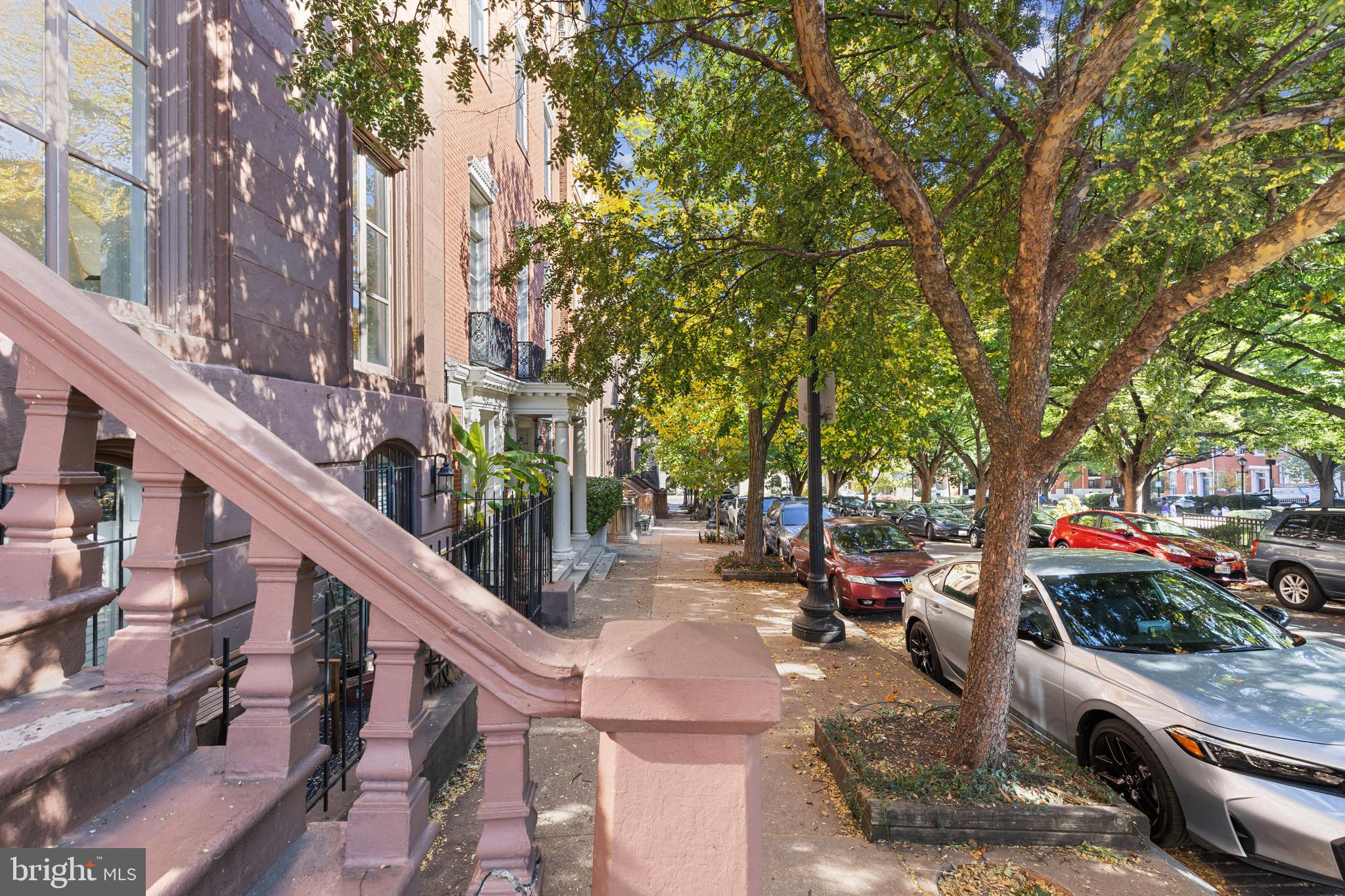 12 E Mount Vernon Pl #302