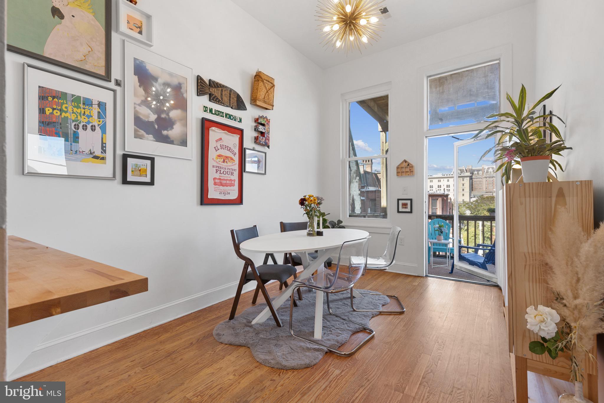 12 E Mount Vernon Pl #302