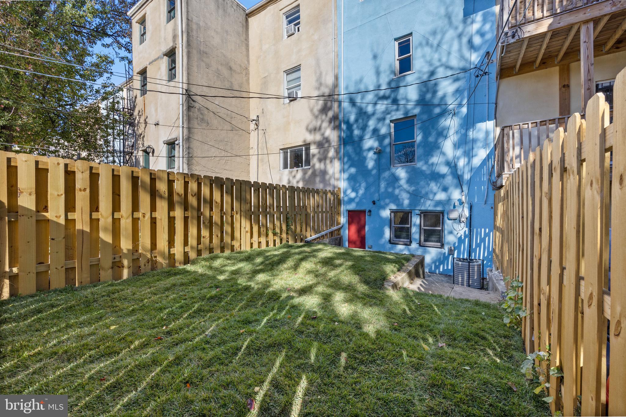 415 E Lafayette Ave