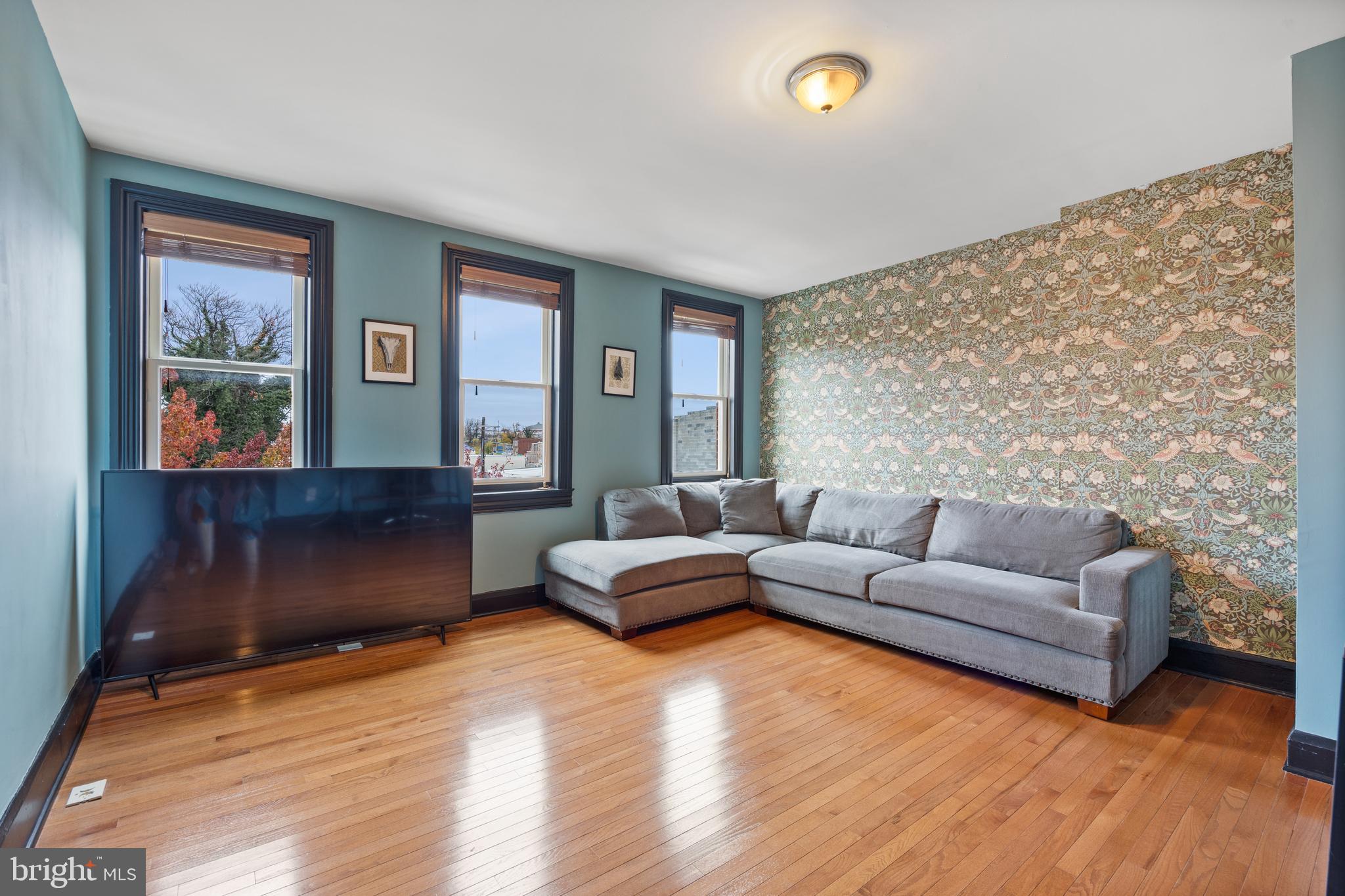 415 E Lafayette Ave
