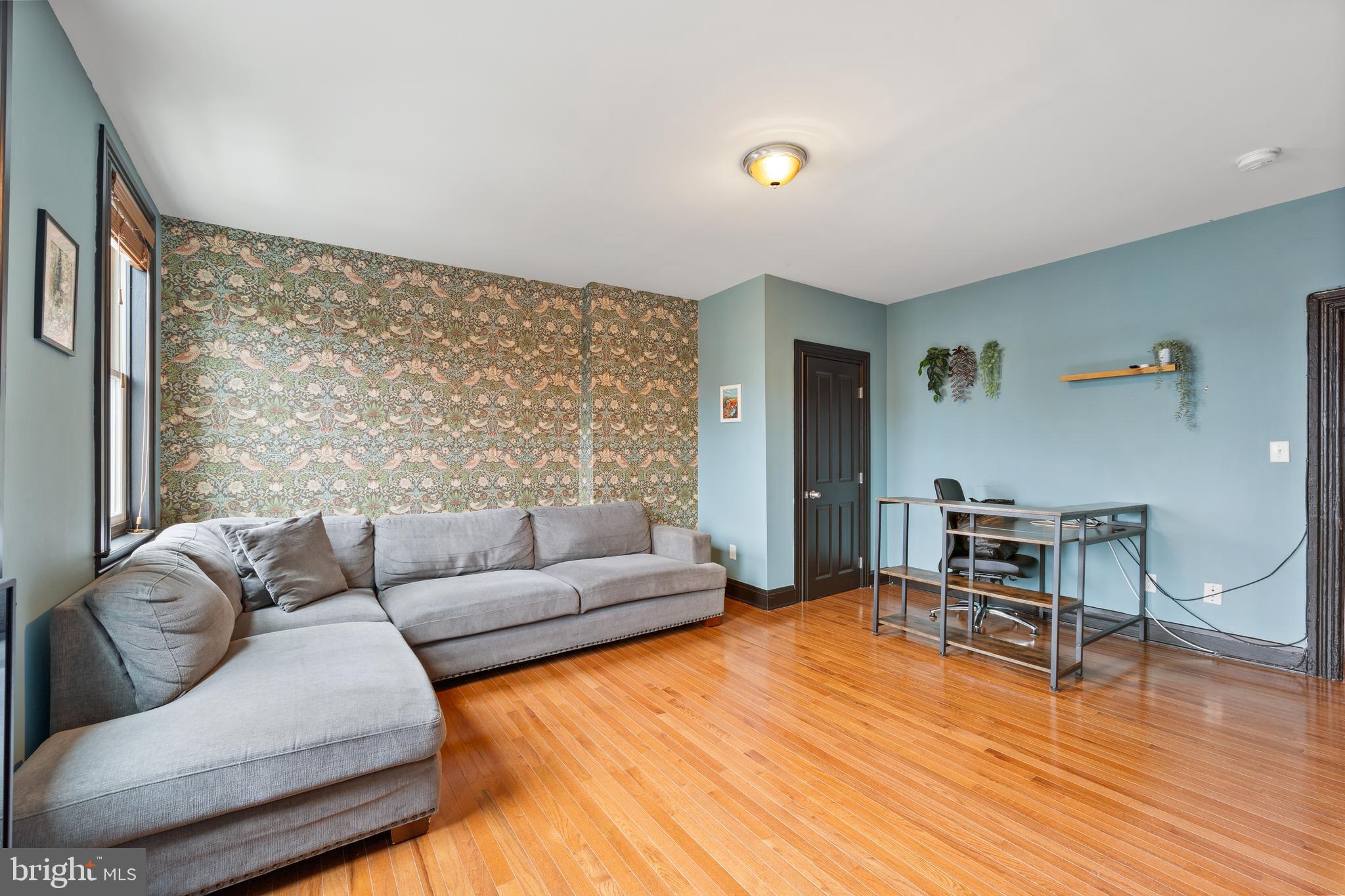 415 E Lafayette Ave