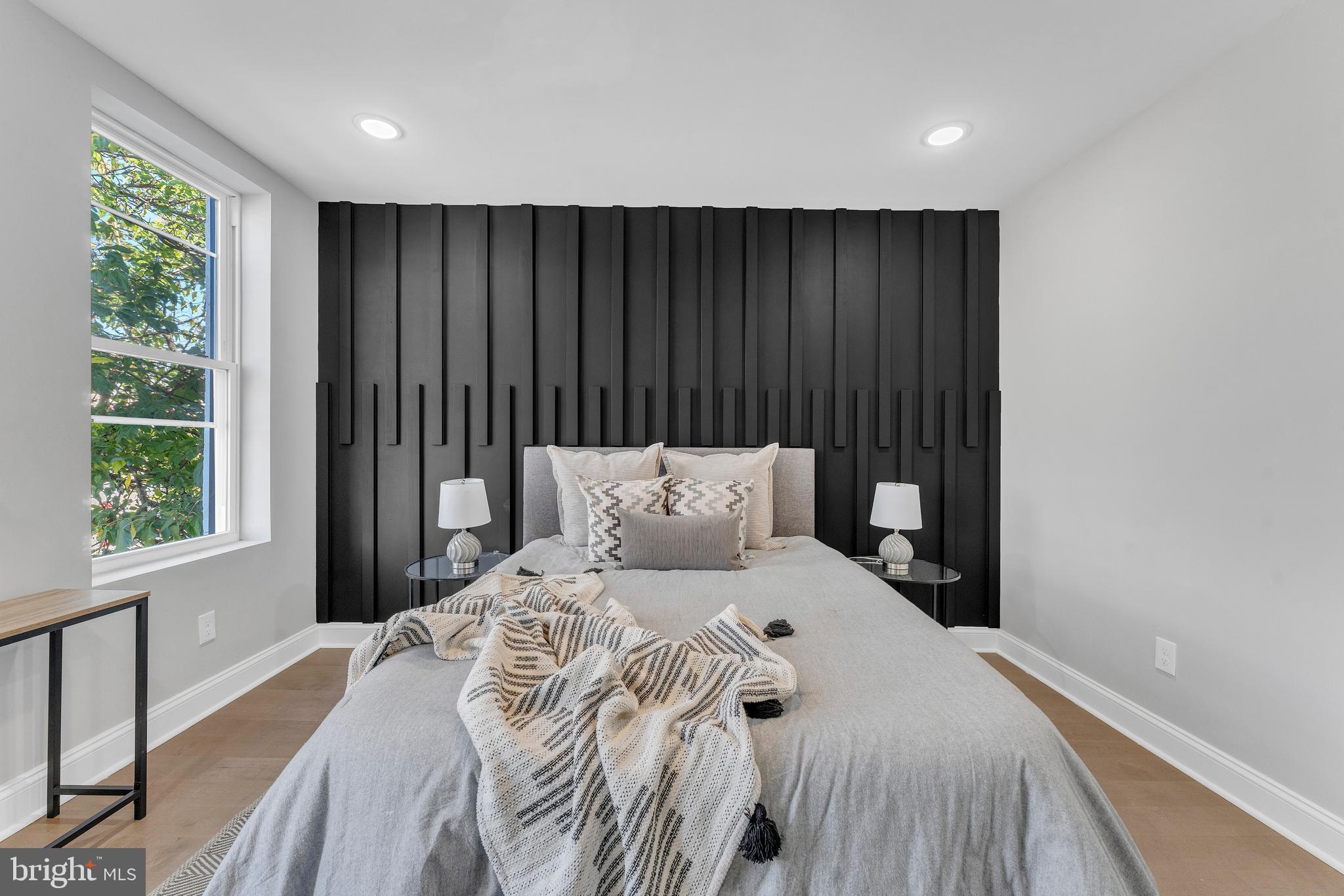 1815 E Lafayette Ave E