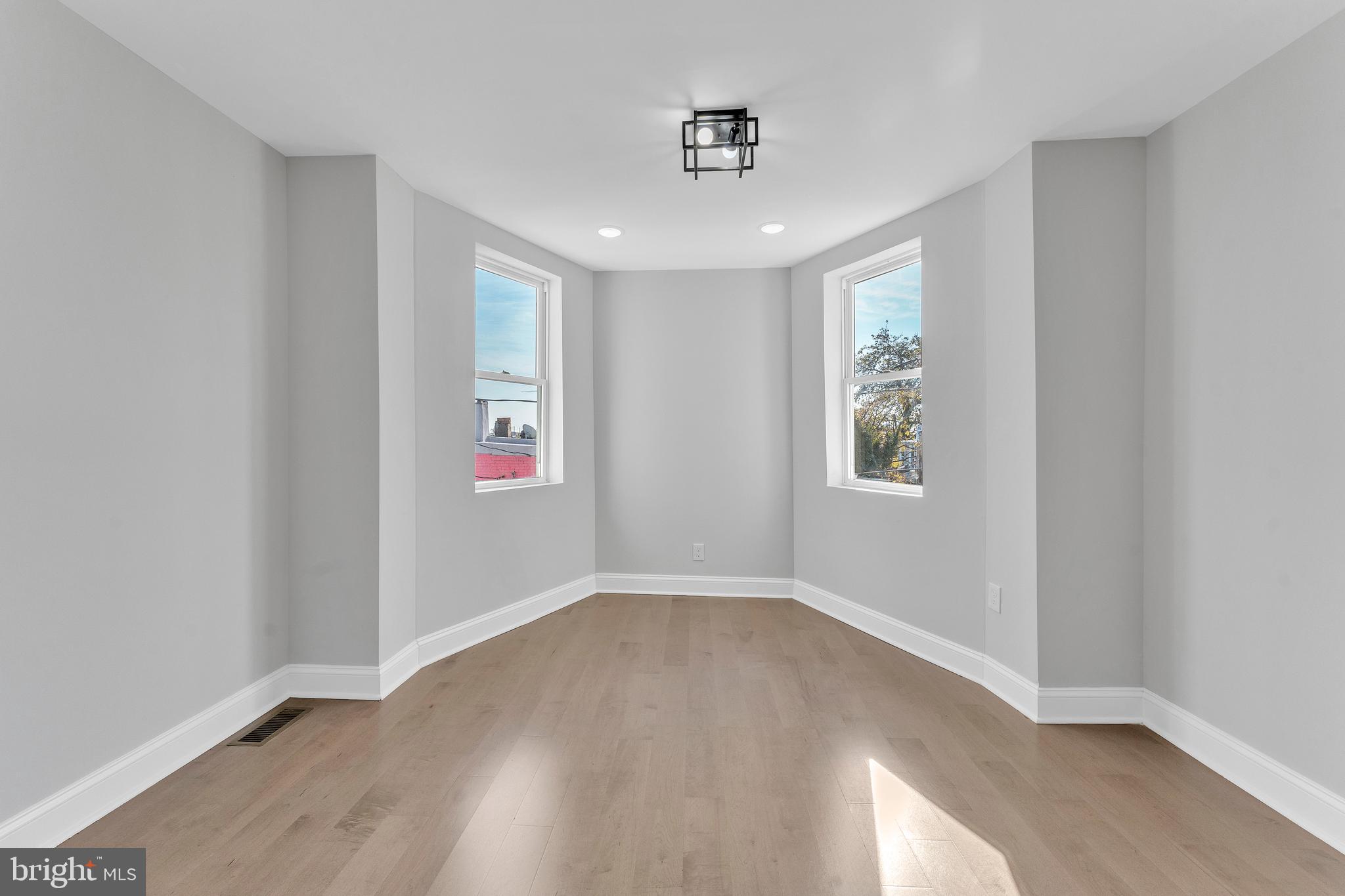 1815 E Lafayette Ave E