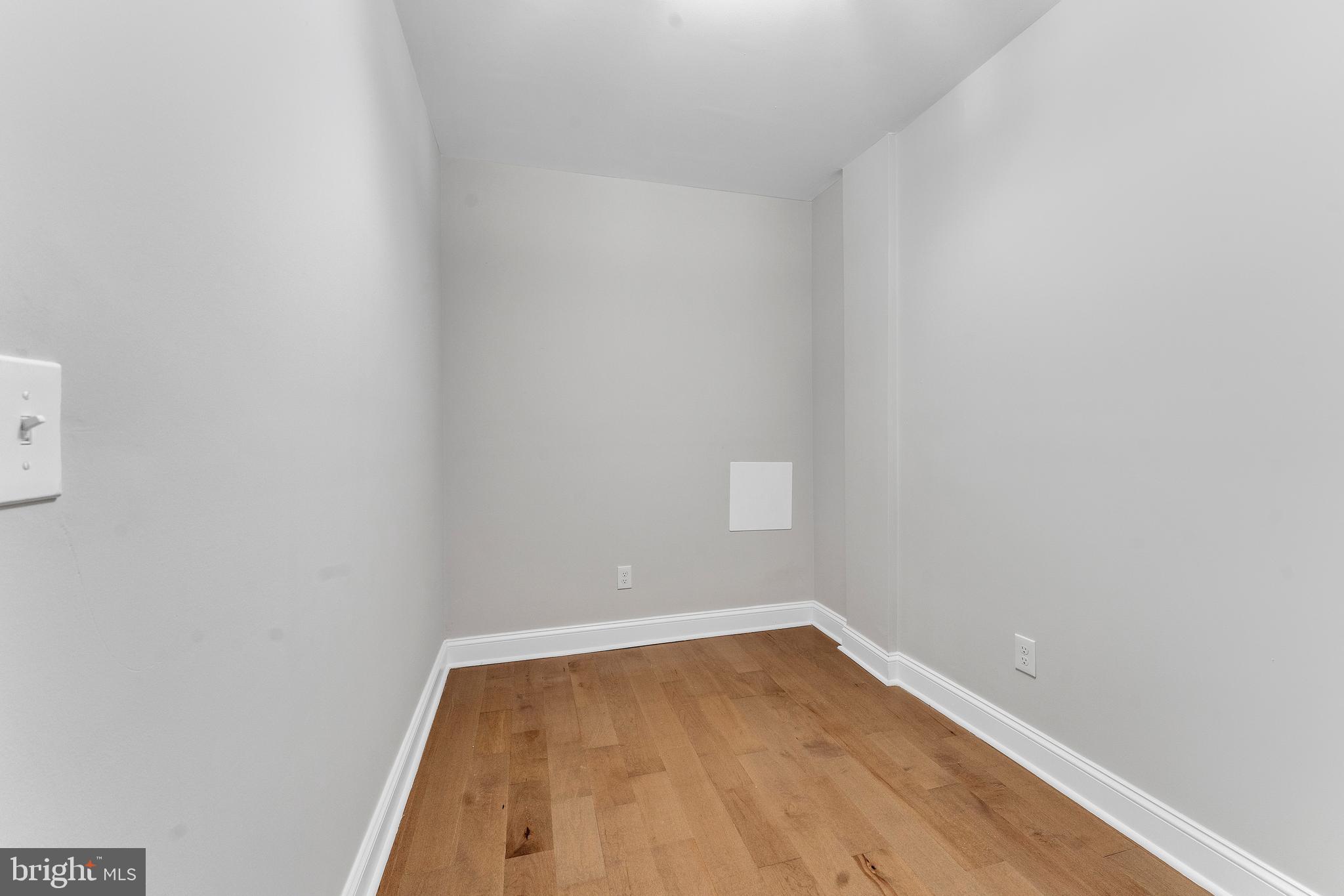 1815 E Lafayette Ave E