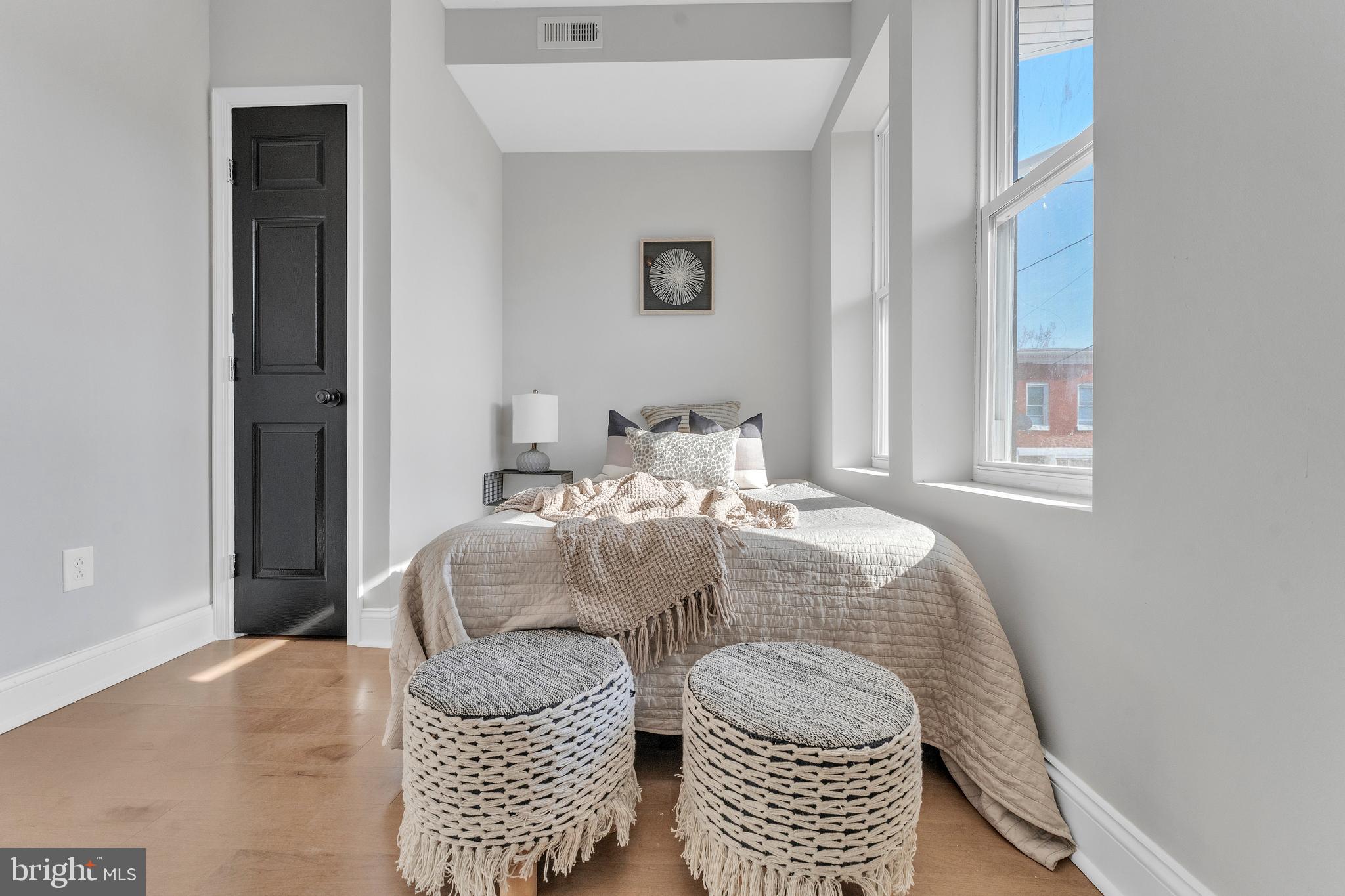 1815 E Lafayette Ave E