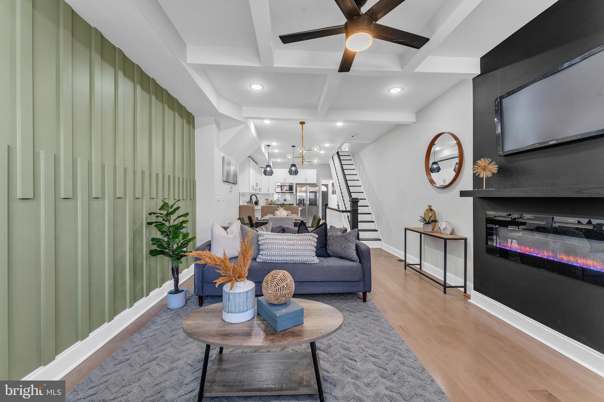 1815 E Lafayette Ave E