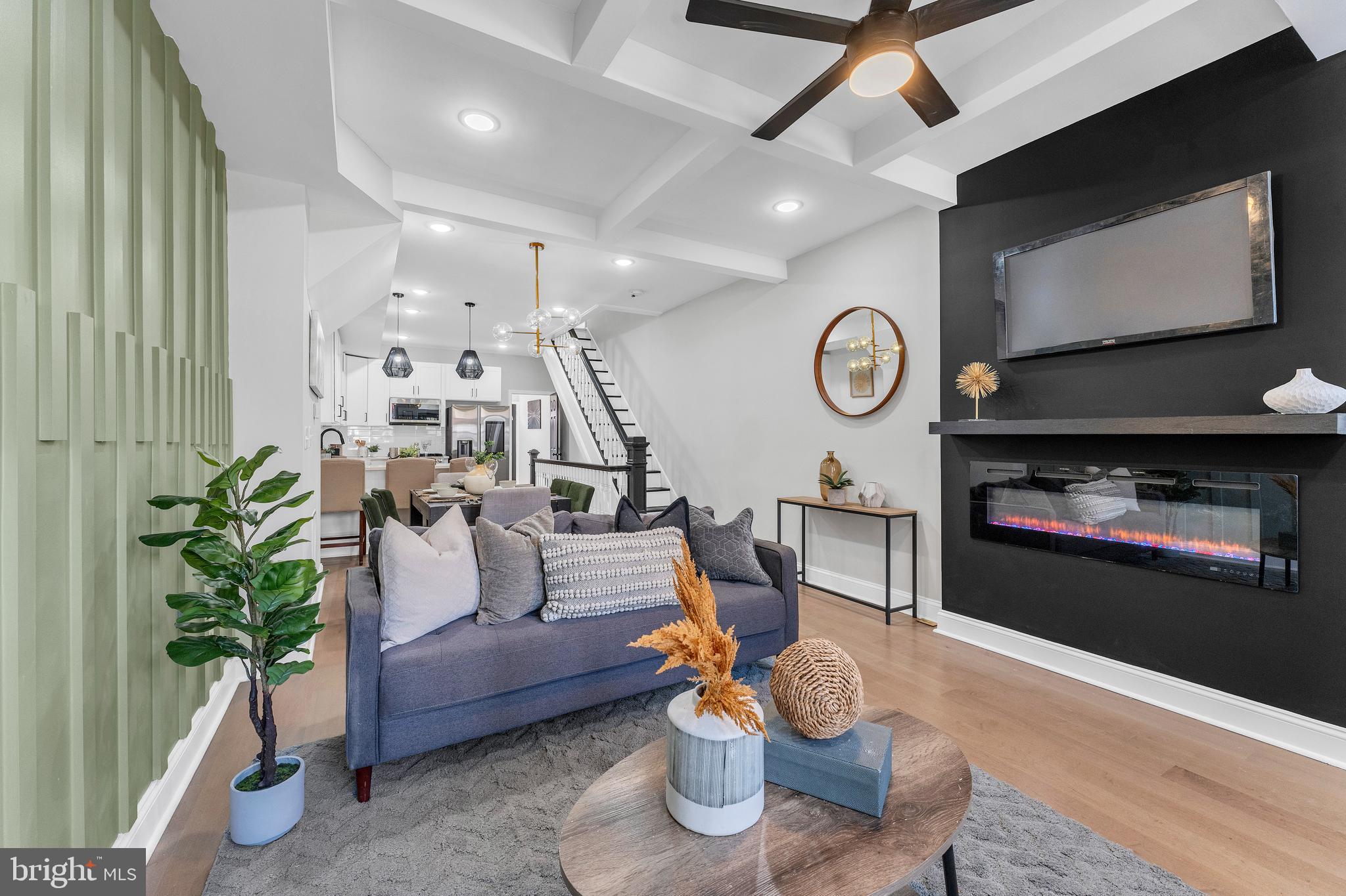 1815 E Lafayette Ave E