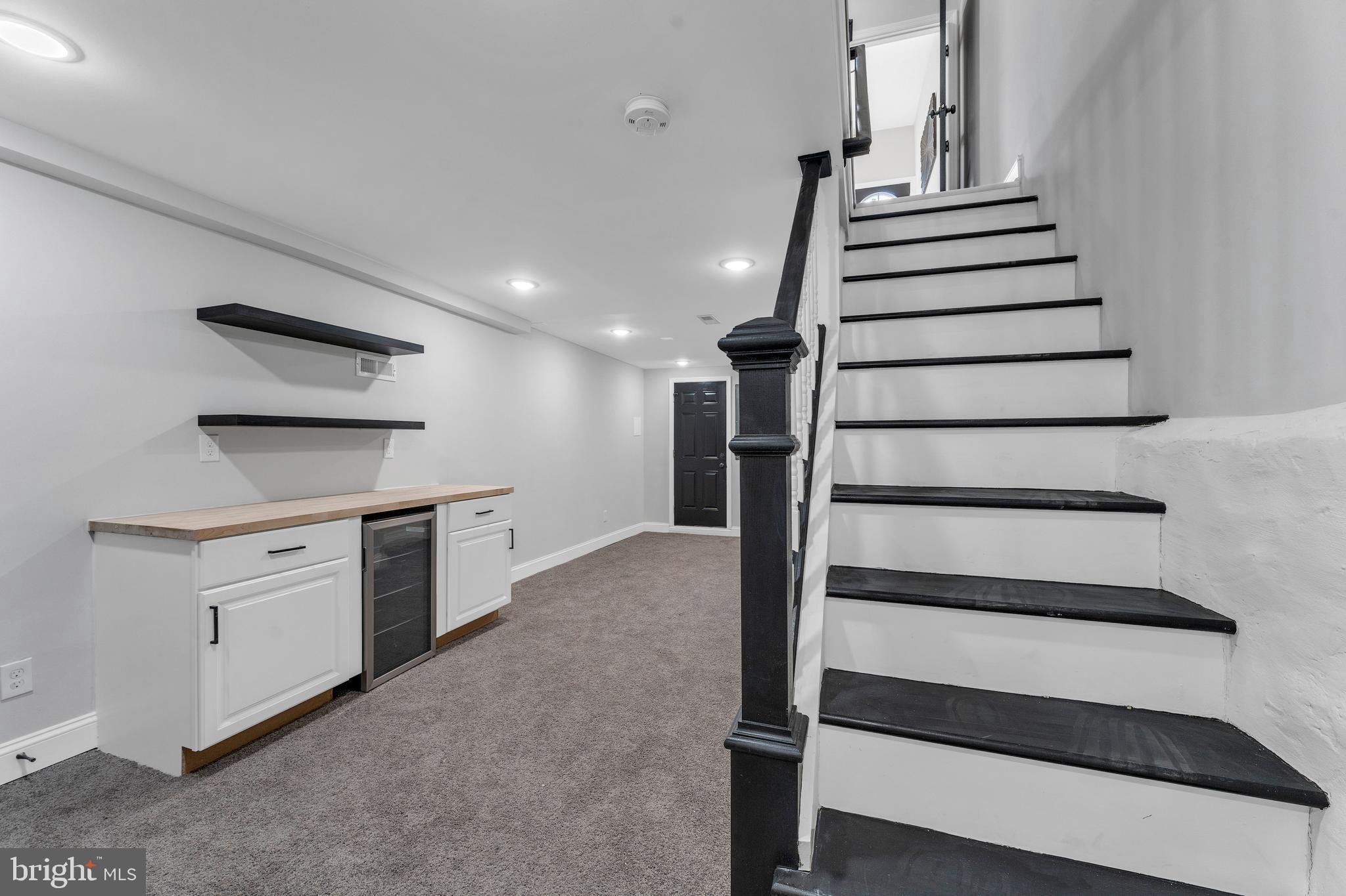 1815 E Lafayette Ave E