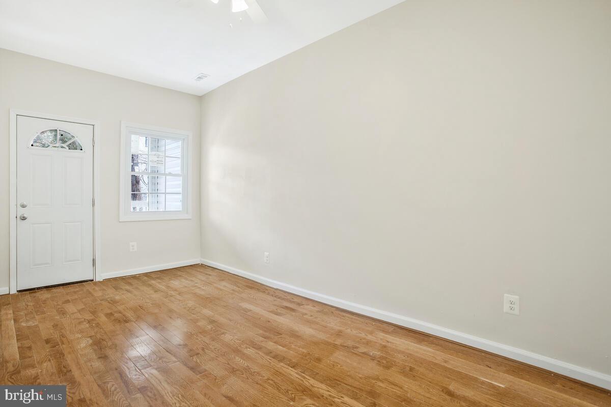 3446 Auchentoroly Ter