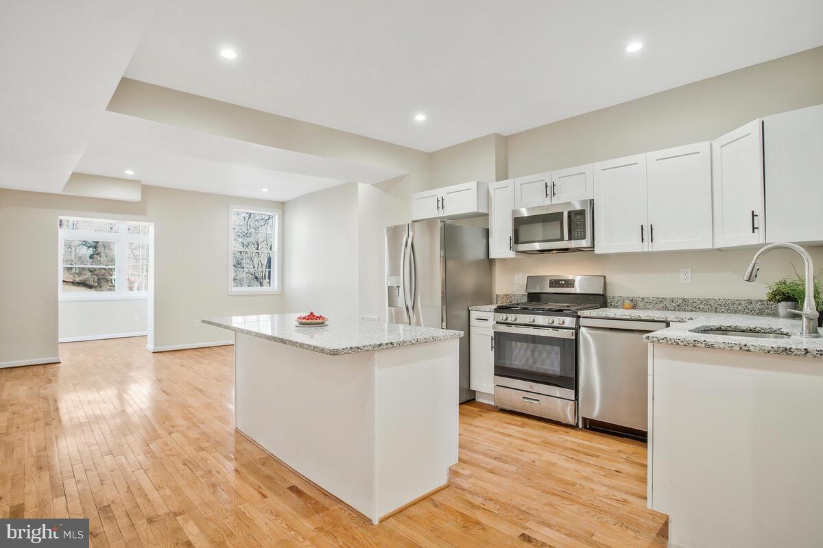 3446 Auchentoroly Ter