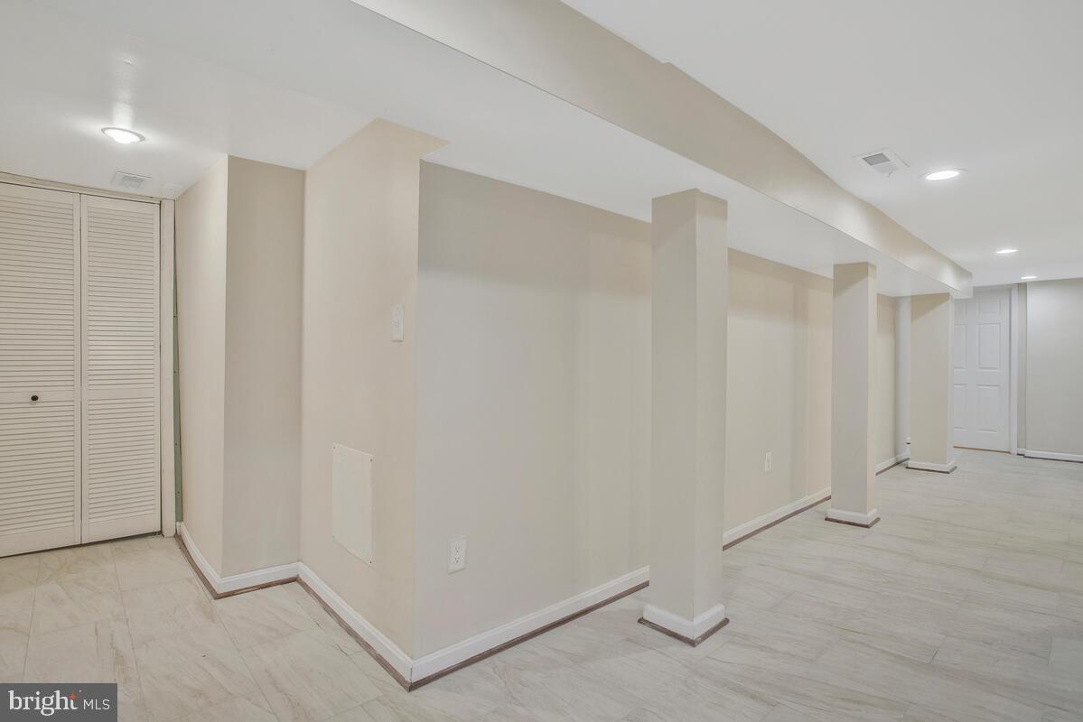 3446 Auchentoroly Ter