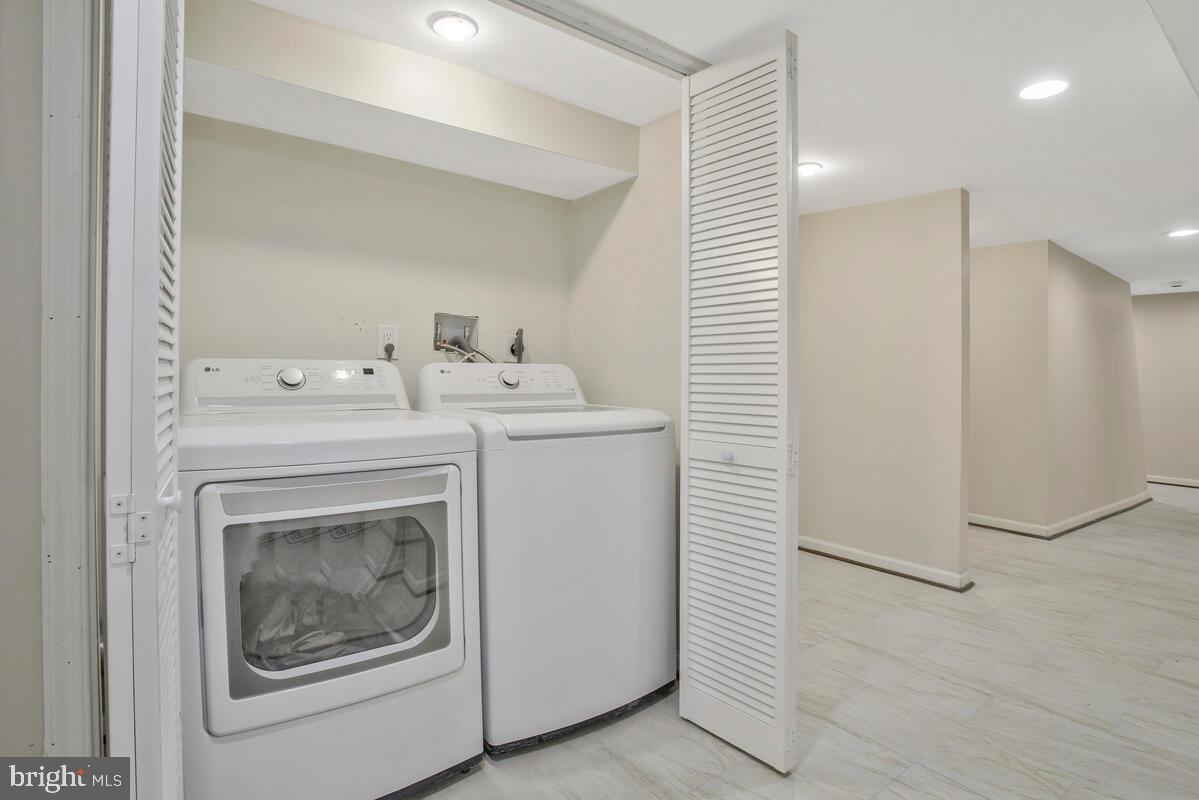 3446 Auchentoroly Ter