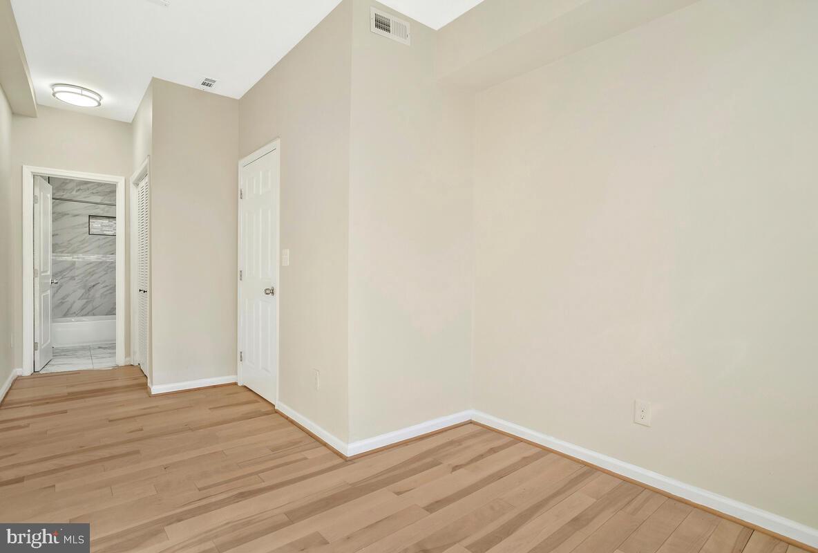 3446 Auchentoroly Ter