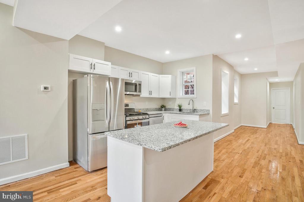 3446 Auchentoroly Ter