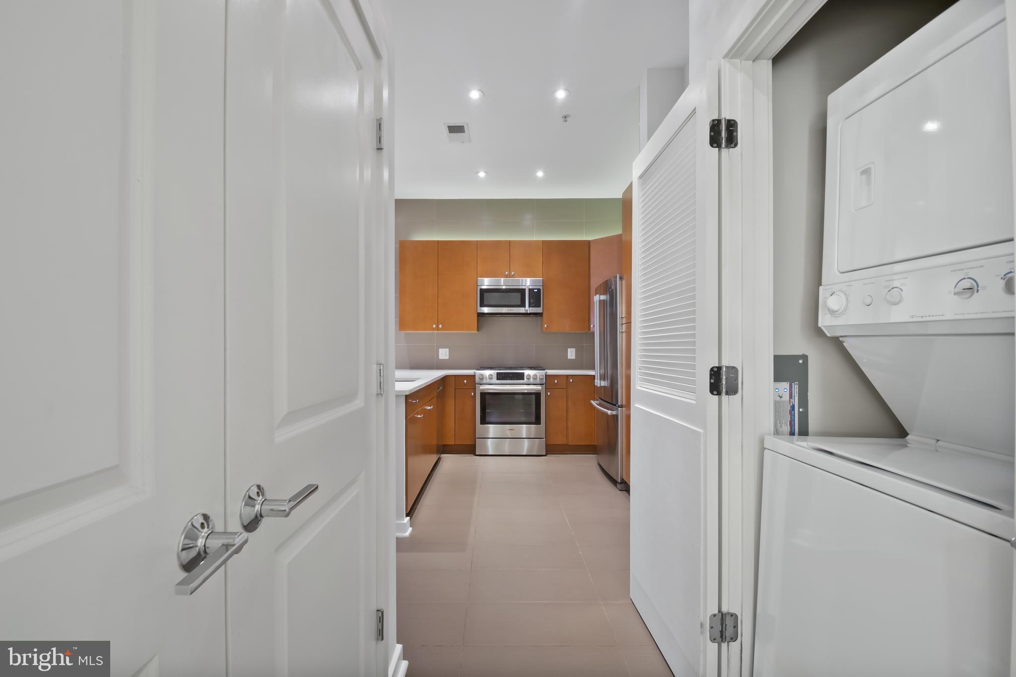 1209 CHARLES STREET 309