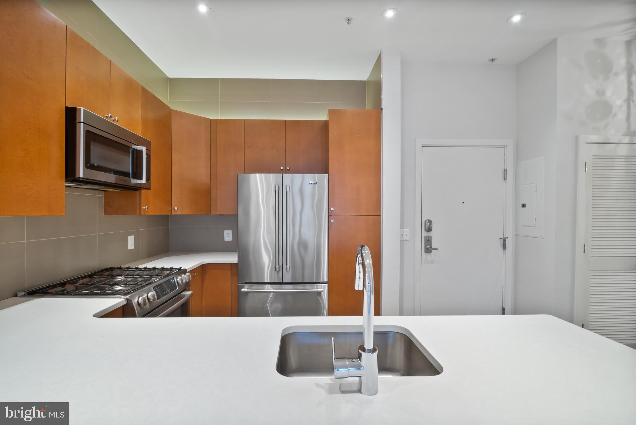 1209 CHARLES STREET 309