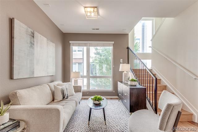 3425 Larimer Street Unit: 105