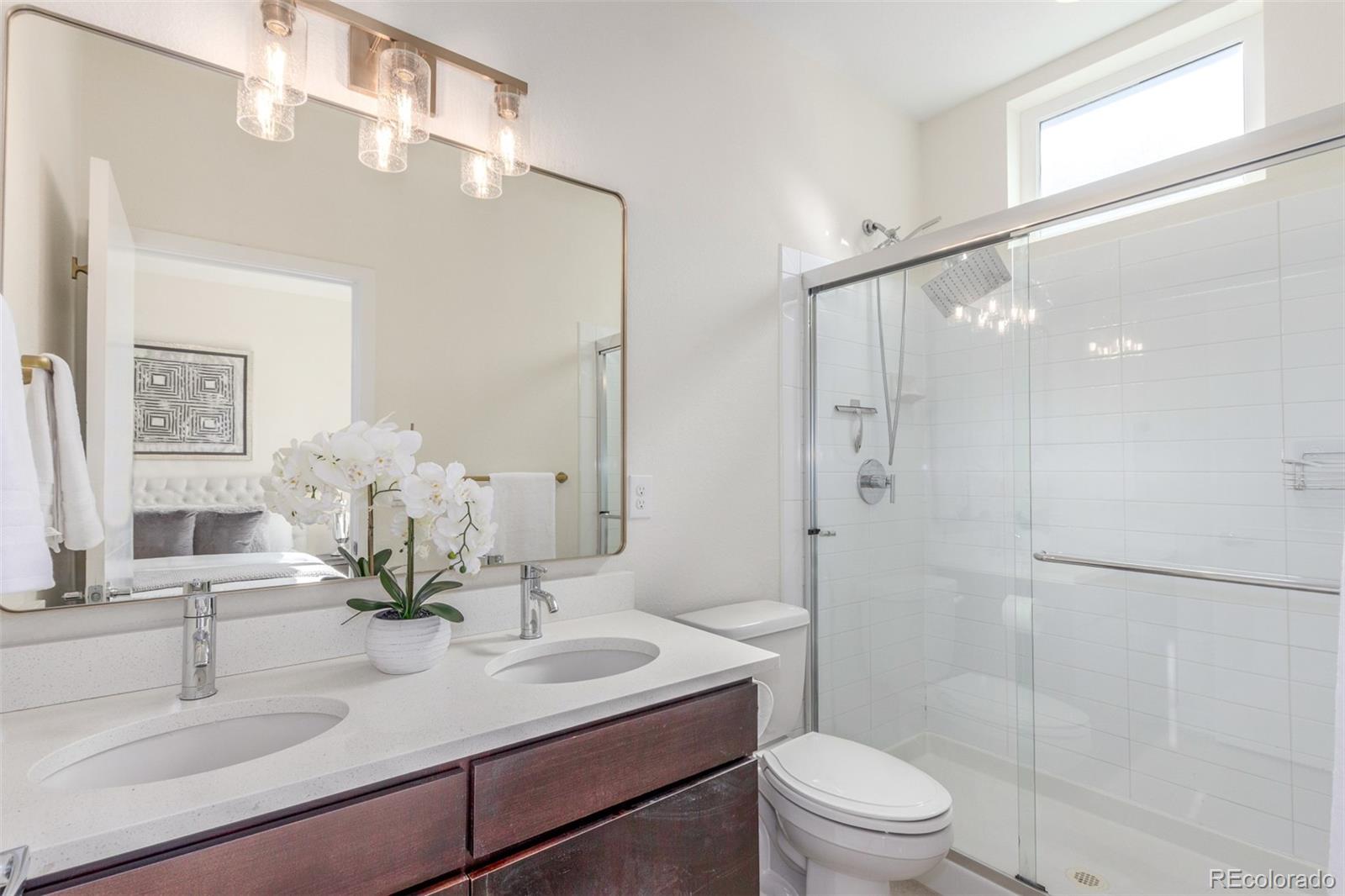 3425 Larimer Street Unit: 105
