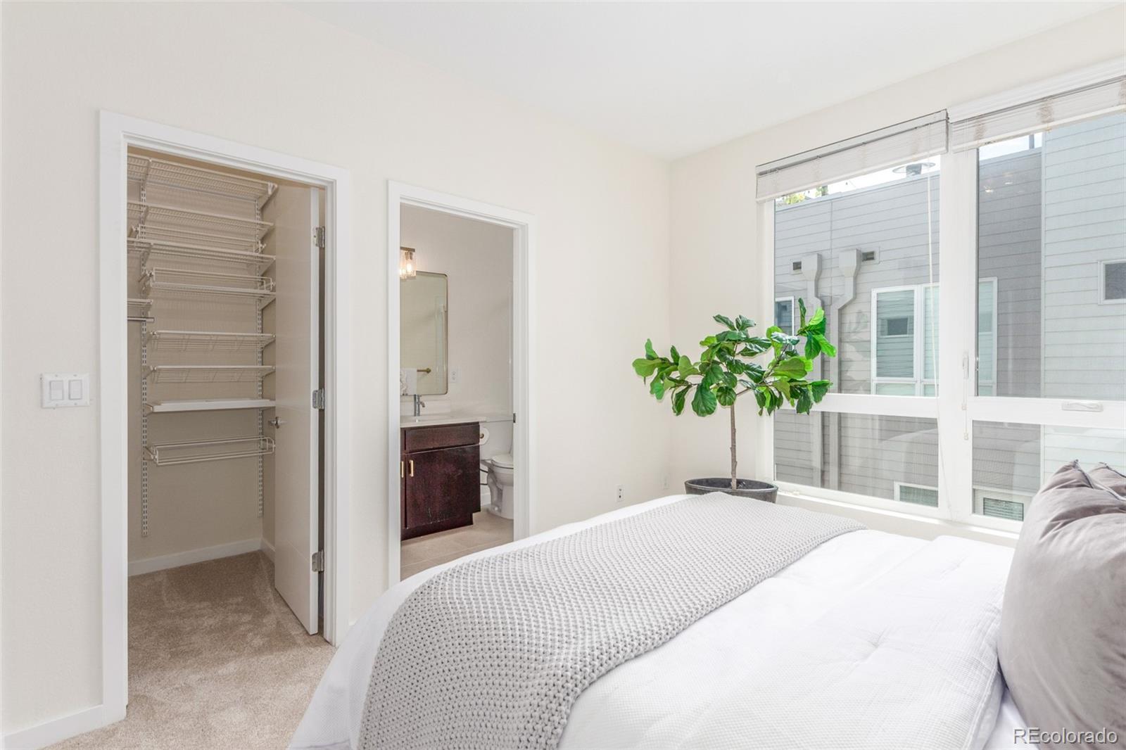 3425 Larimer Street Unit: 105