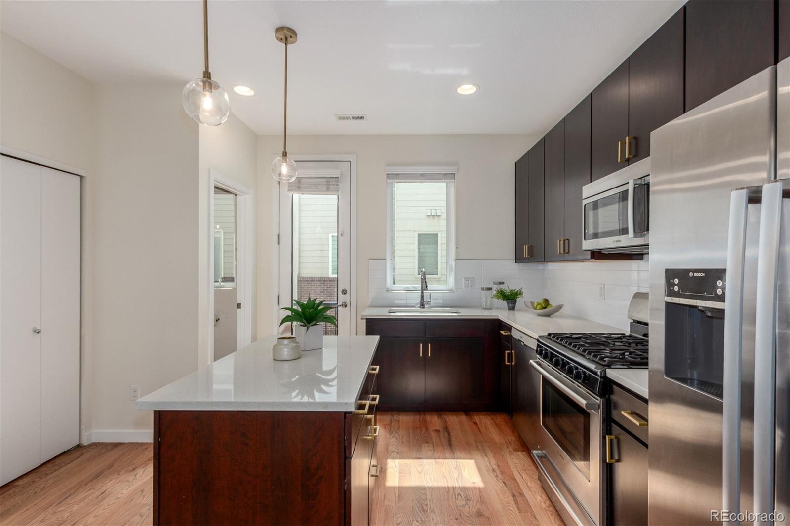 3425 Larimer Street Unit: 105
