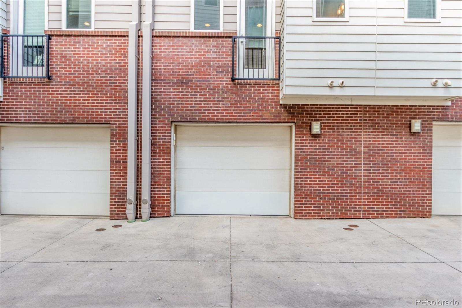3425 Larimer Street Unit: 105