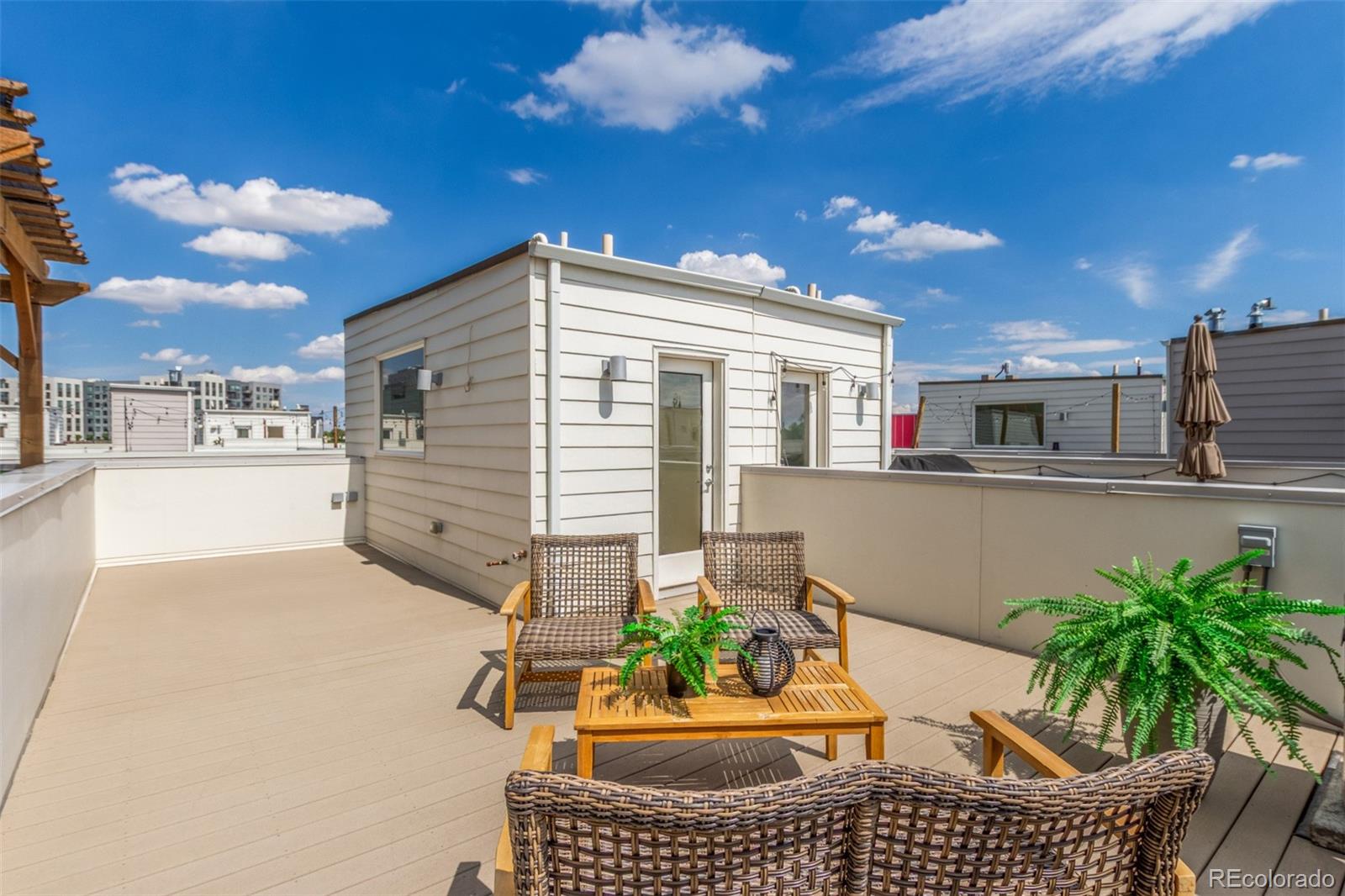 3425 Larimer Street Unit: 105