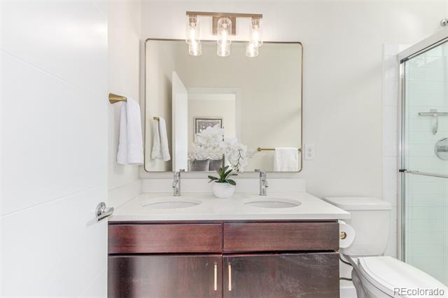 3425 Larimer Street Unit: 105