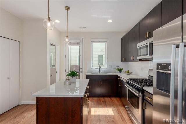 3425 Larimer Street Unit: 105