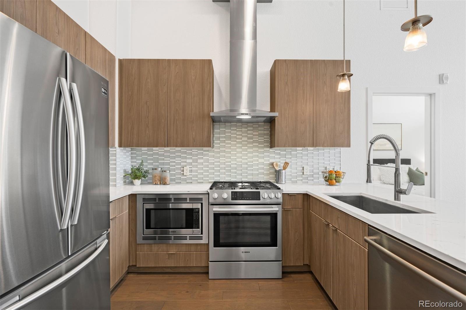 1616 S Broadway Unit: 300