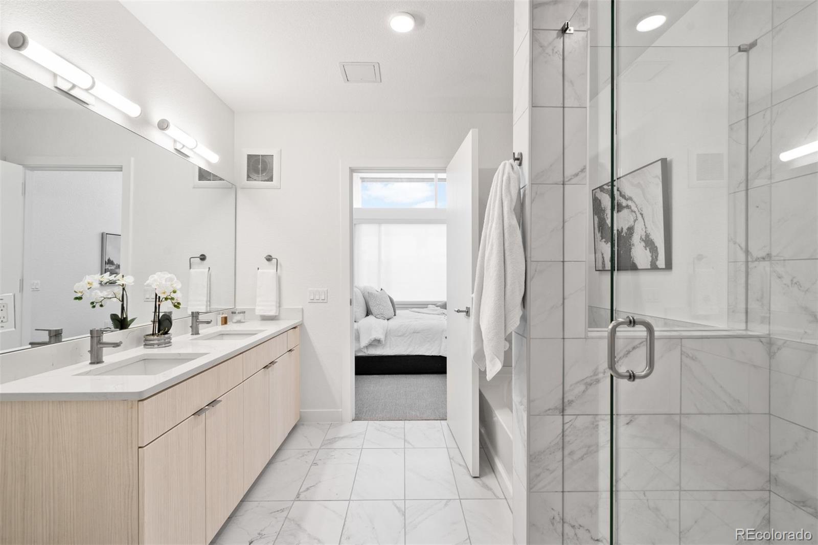 1616 S Broadway Unit: 300
