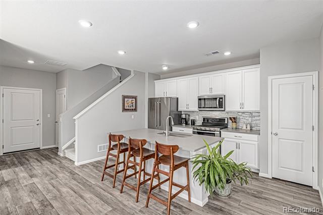 351 Lowe Way