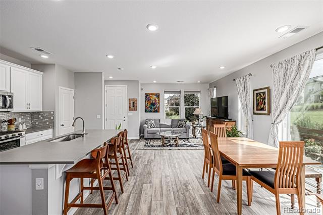 351 Lowe Way