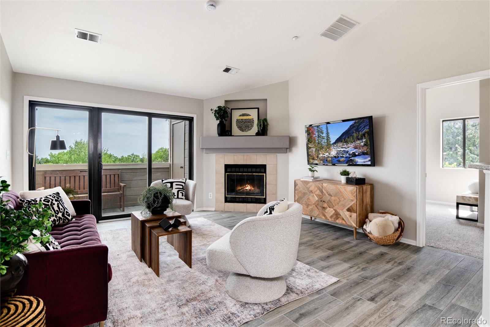 7408 S Alkire Street Unit: 301