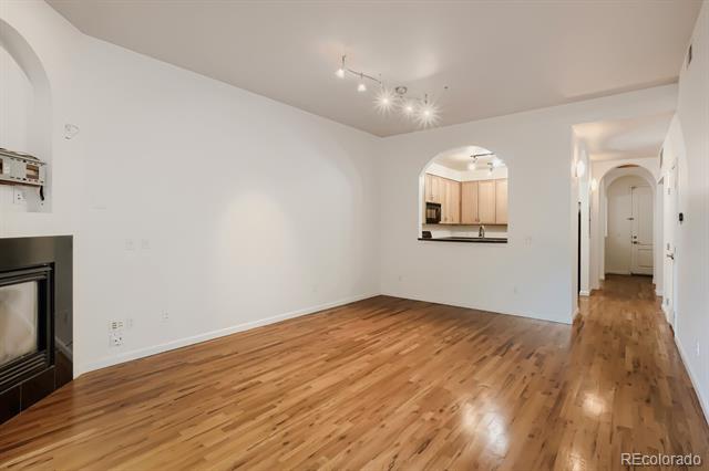 1489 N Steele Street Unit: 114