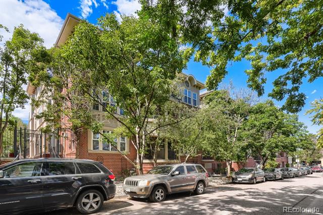 1489 N Steele Street Unit: 114