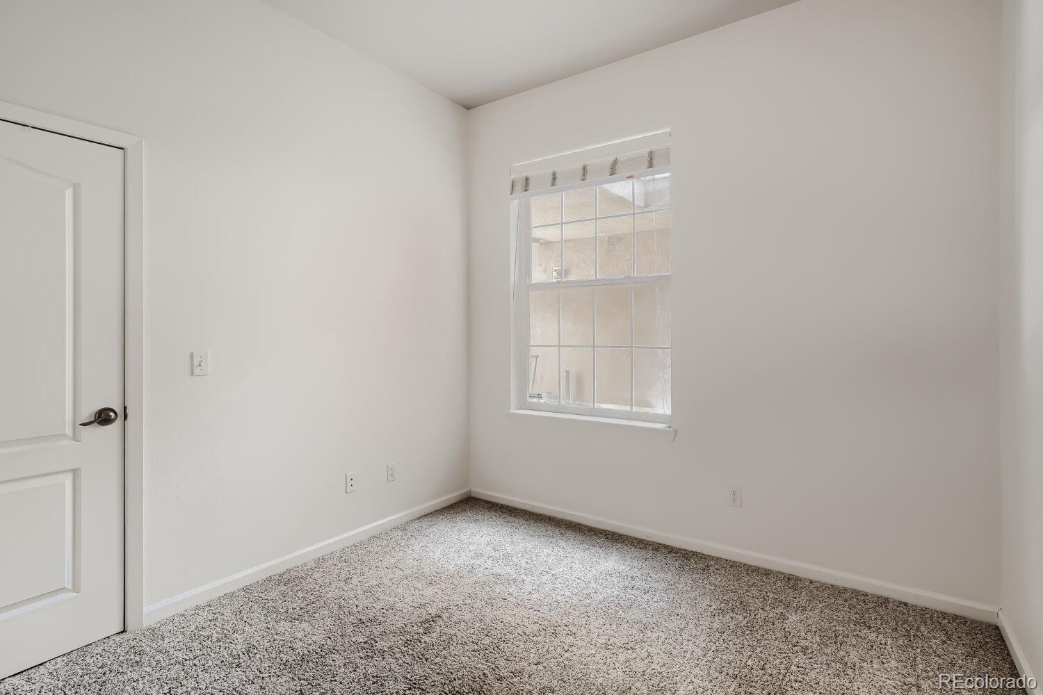 1489 N Steele Street Unit: 114