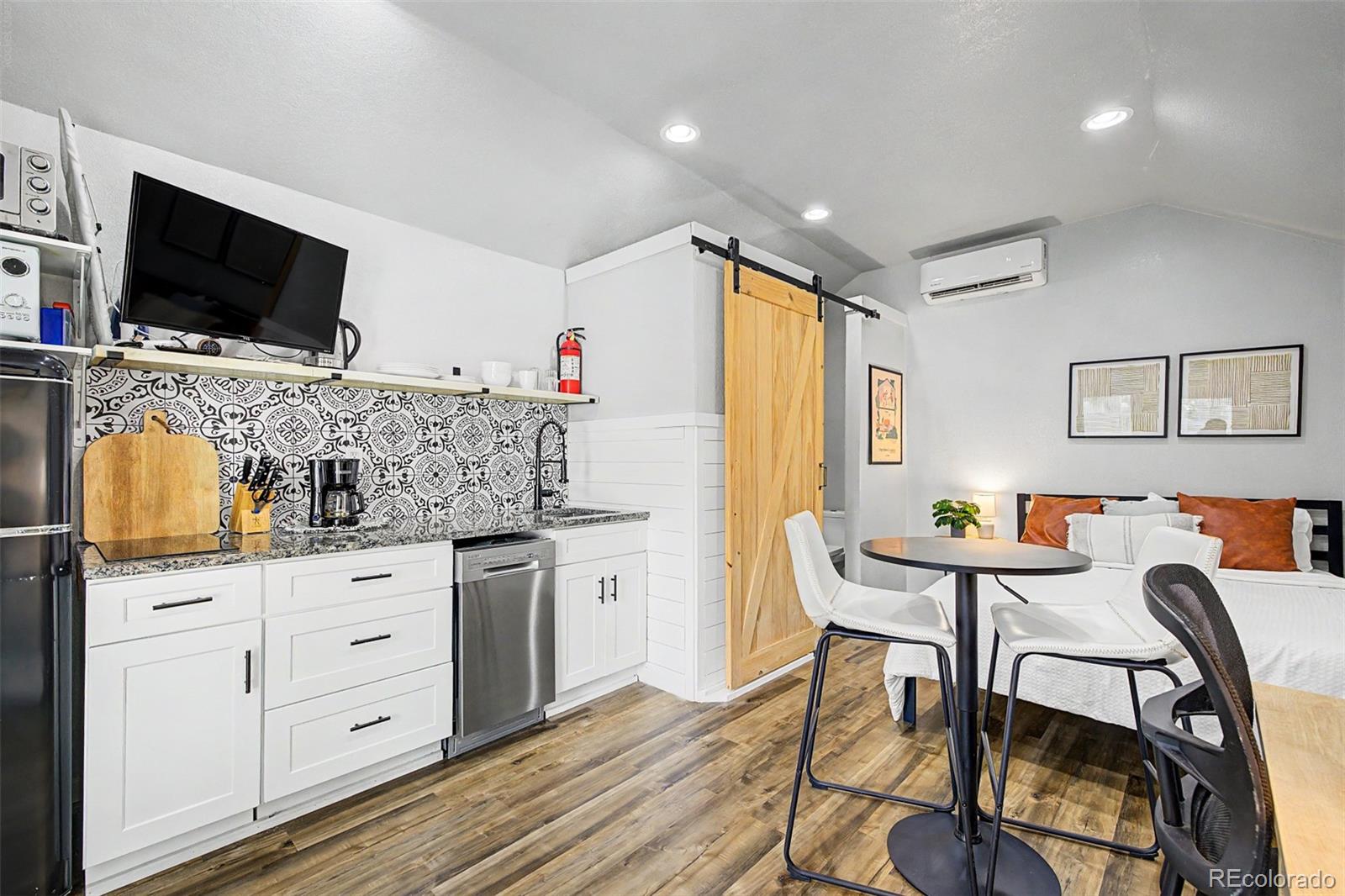 4997 Green Court