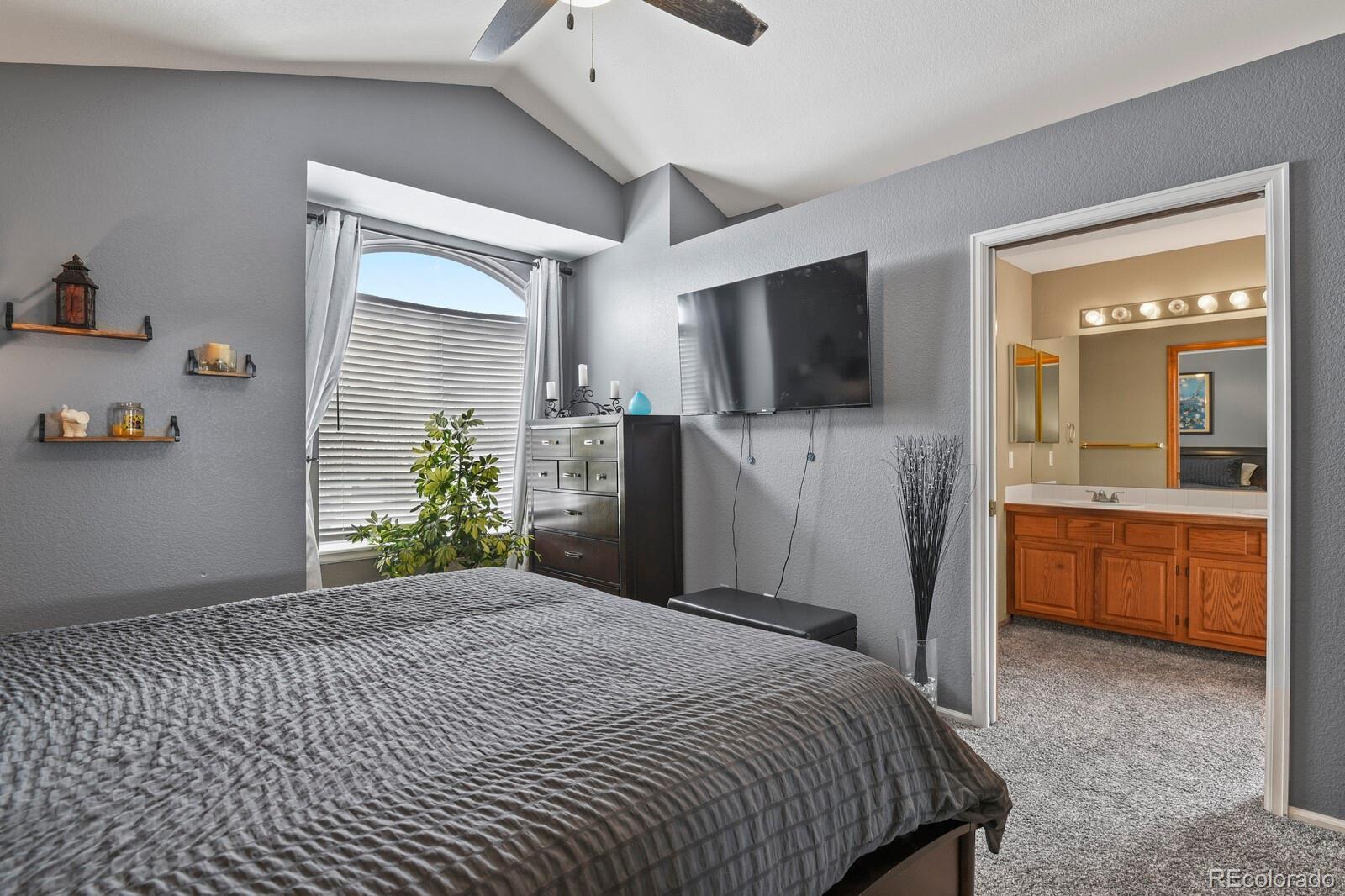 9779 Goldfinch Lane