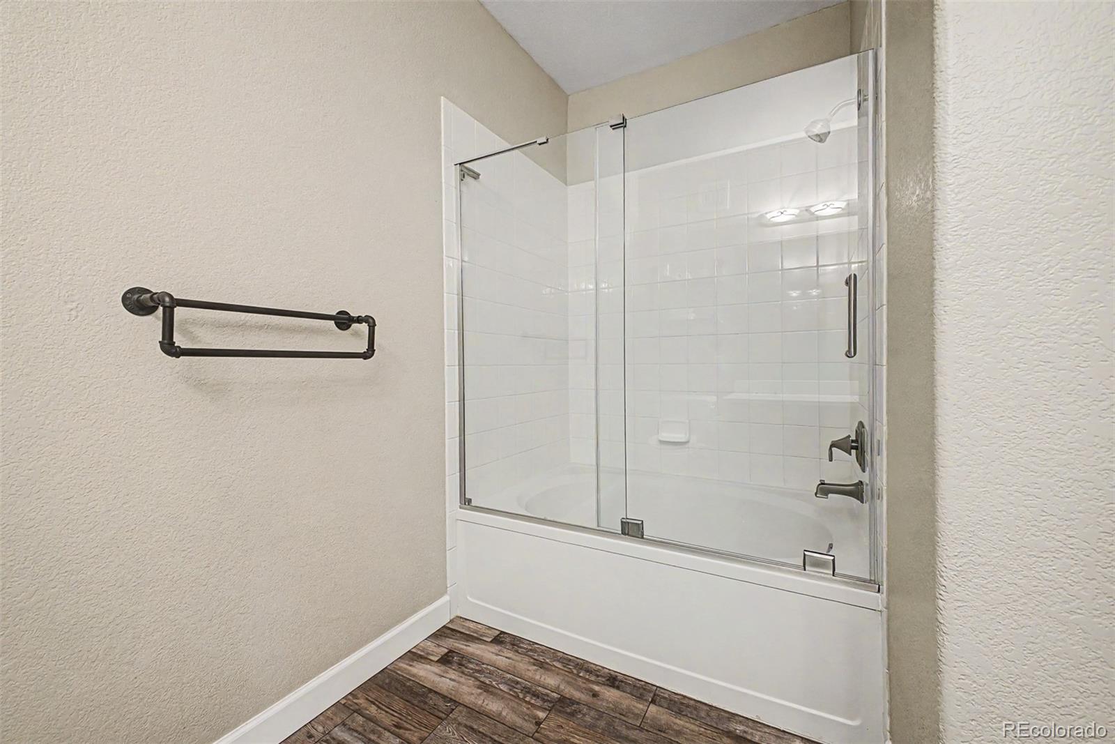 8496 S Hoyt Way Unit: 206