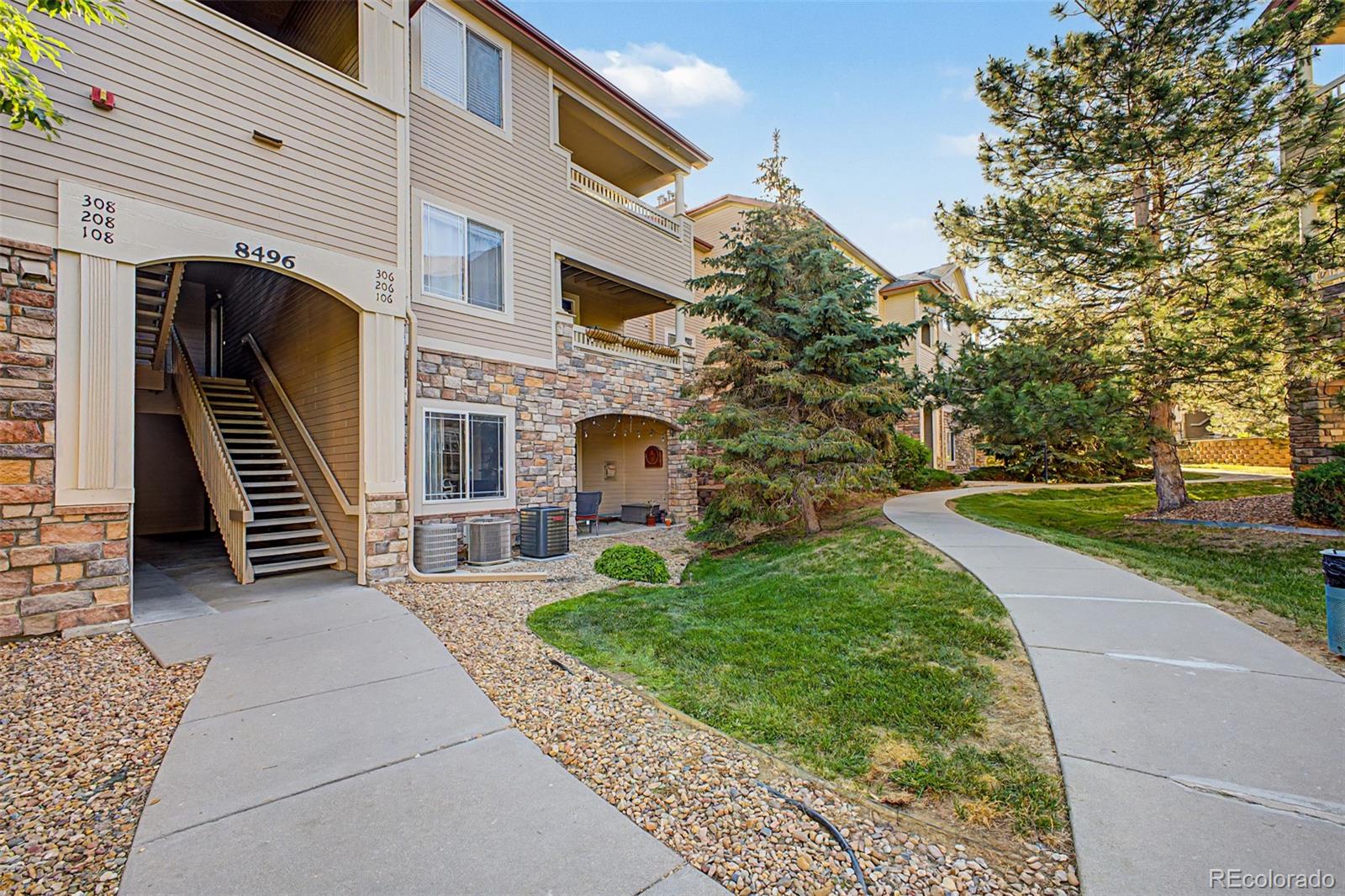 8496 S Hoyt Way Unit: 206