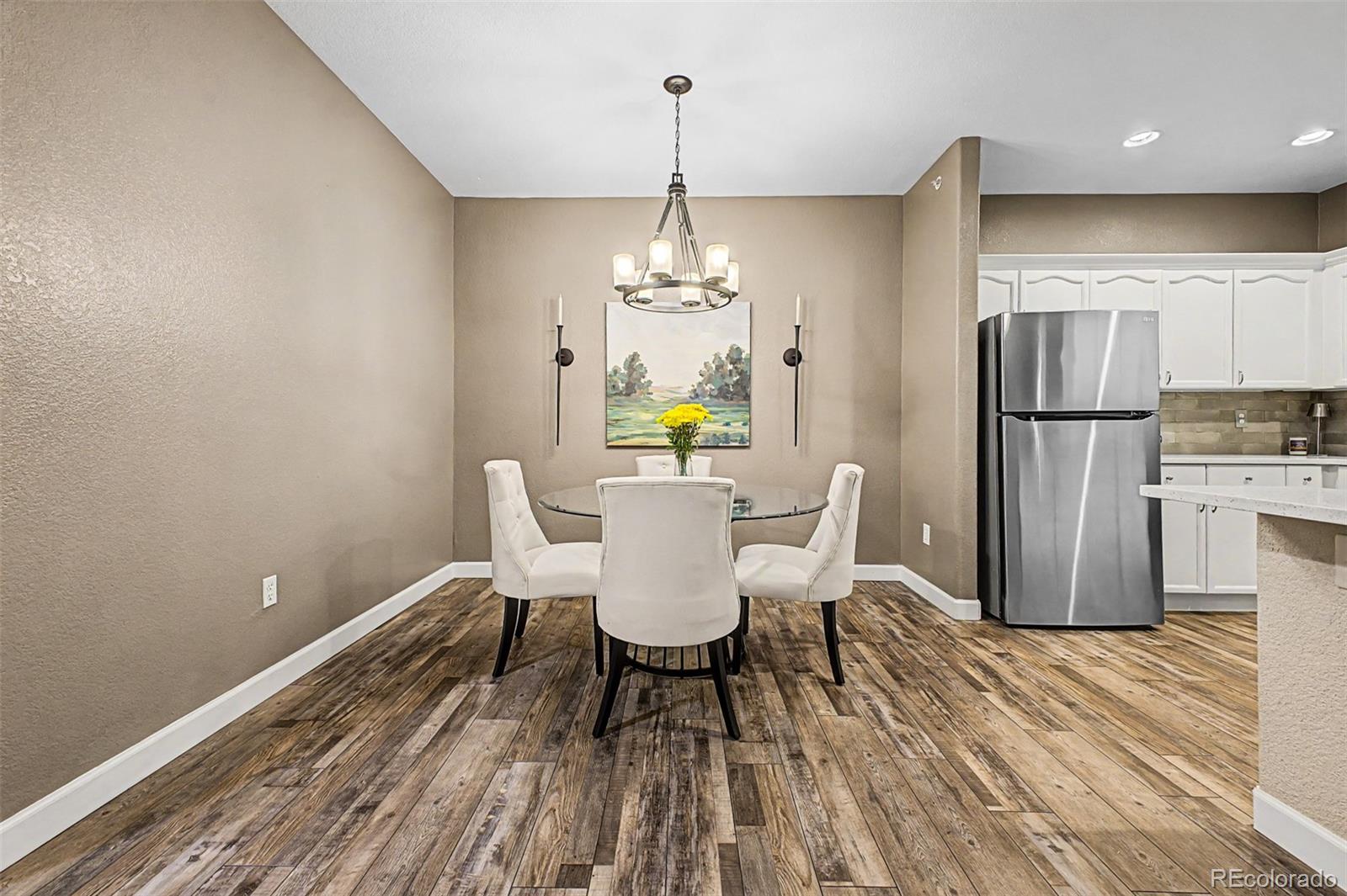 8496 S Hoyt Way Unit: 206