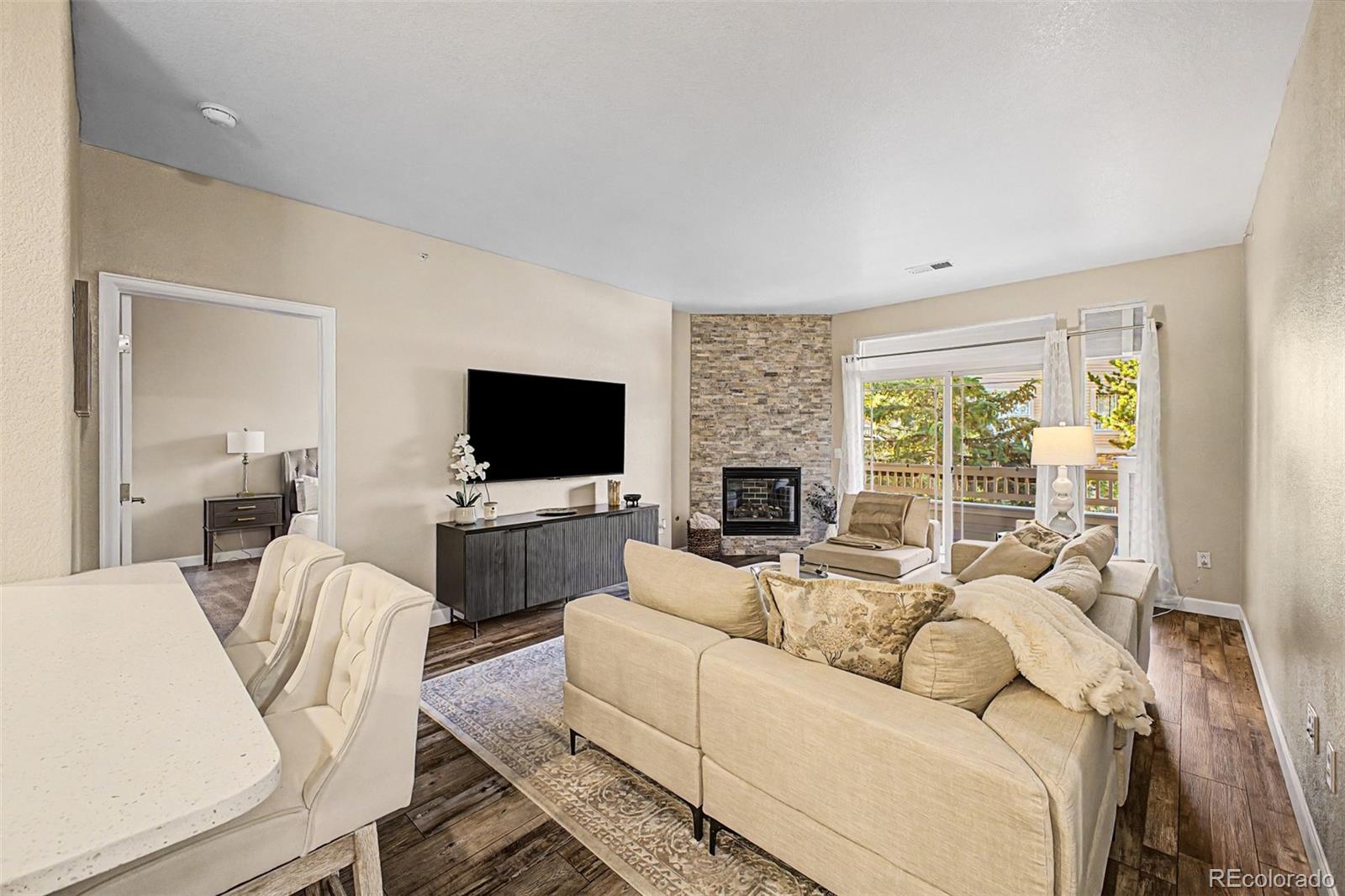 8496 S Hoyt Way Unit: 206
