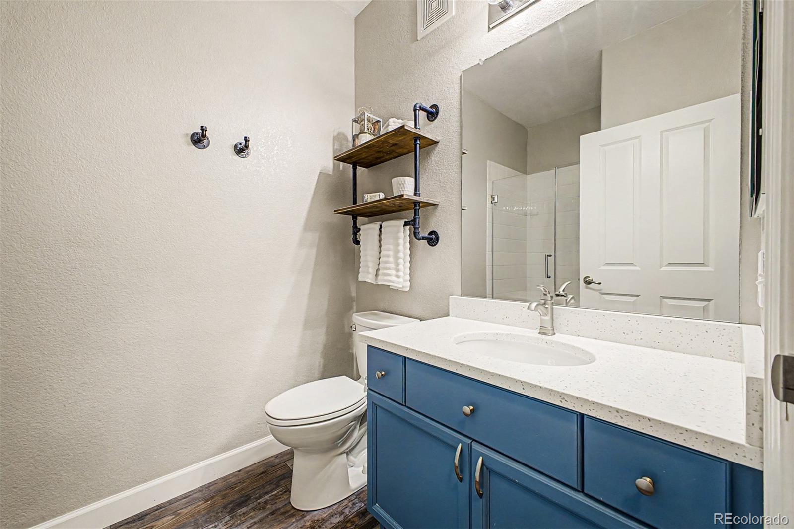 8496 S Hoyt Way Unit: 206