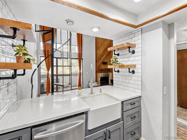 14066 E Stanford Circle Unit: H10