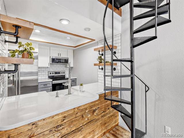 14066 E Stanford Circle Unit: H10