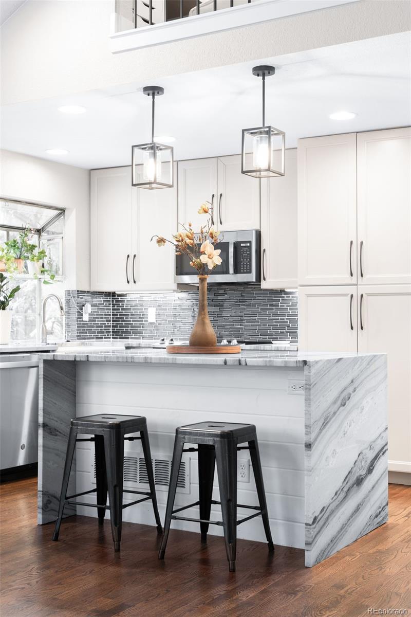 5337 W Iliff Drive Unit: 105